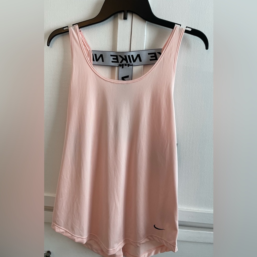 Brand New Nike Athletic Tank Top Women’s Dri Fit Racerback Training Size M NWT